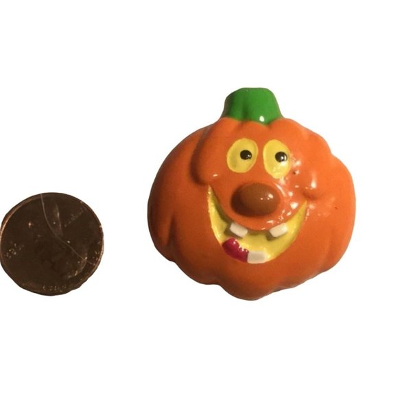 Smiling Happy Halloween Jack-O-Lantern Pumpkin Pin Brooch - Picture 2 of 4